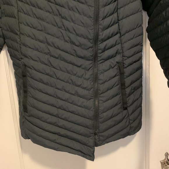 Athleta Asymmetrical Zippered -Lightweight Puffy Jacket-Grey Size M - Picture 8 of 11